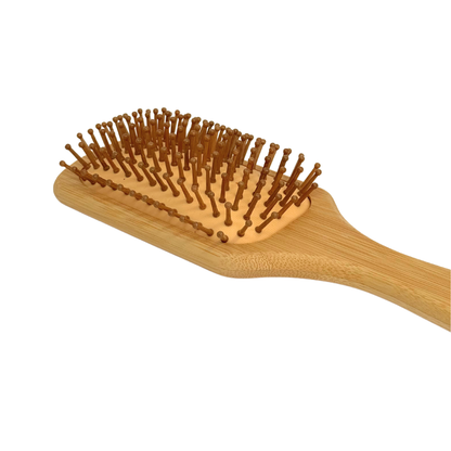 Cepillo_para_Cabello_de_Bambu___Fondo_blanco_2